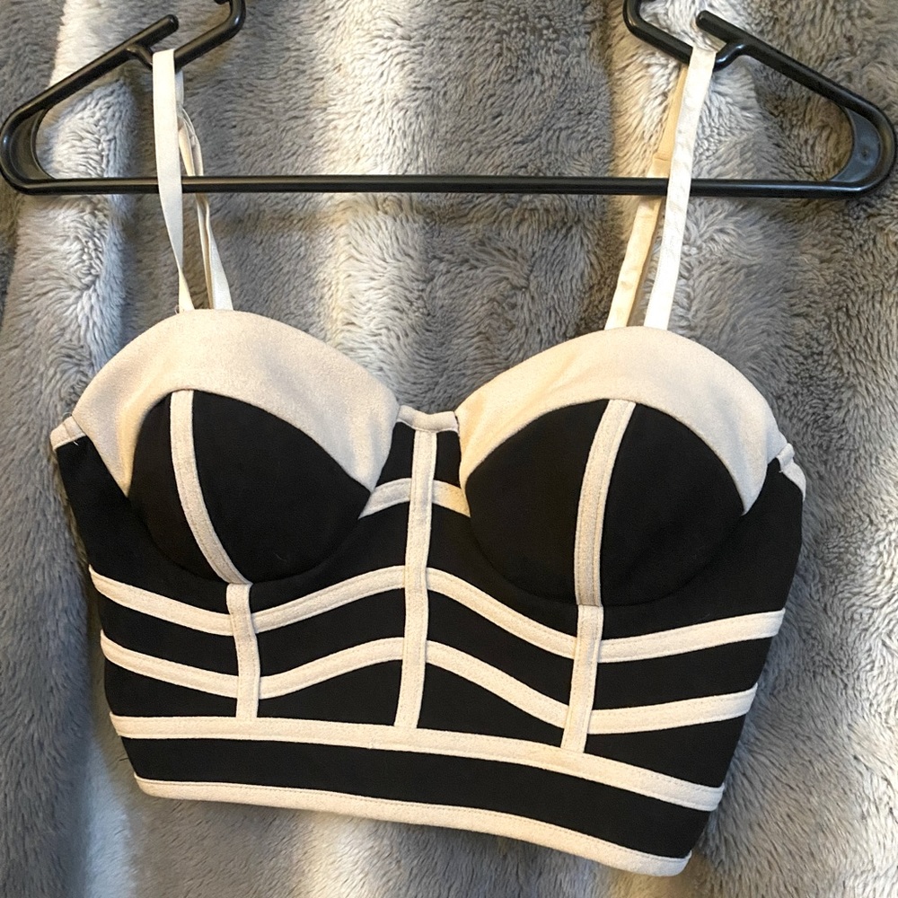 Black and Cream zipperback crop top, lined and padded